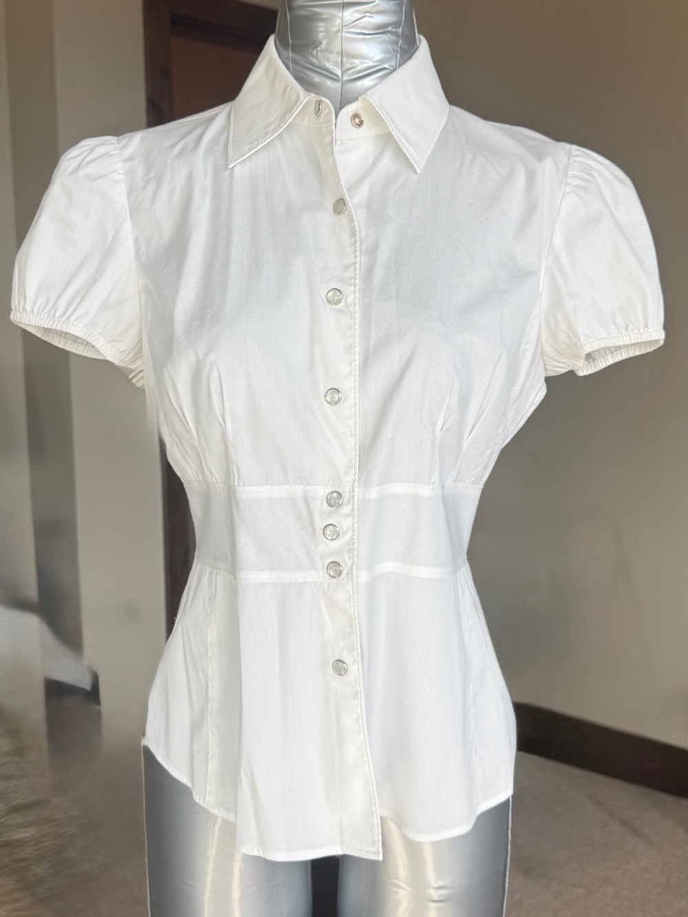 LAUNDRY BY SHELLI SEGAL WHITE SHORT SLEEVE BLOUSE, MED